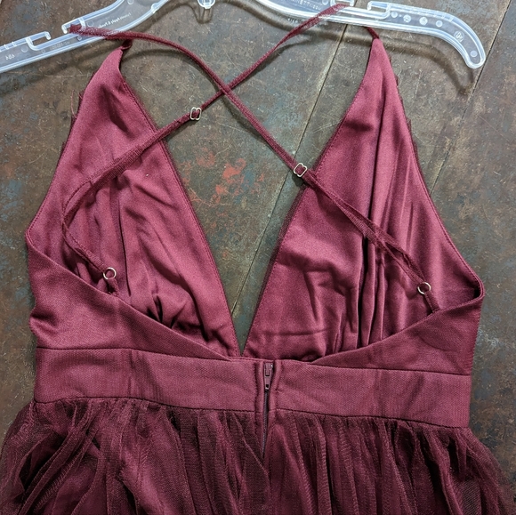 NWT Windsor Shay A Line Tulle Formal Dress in Wine - Picture 3 of 11